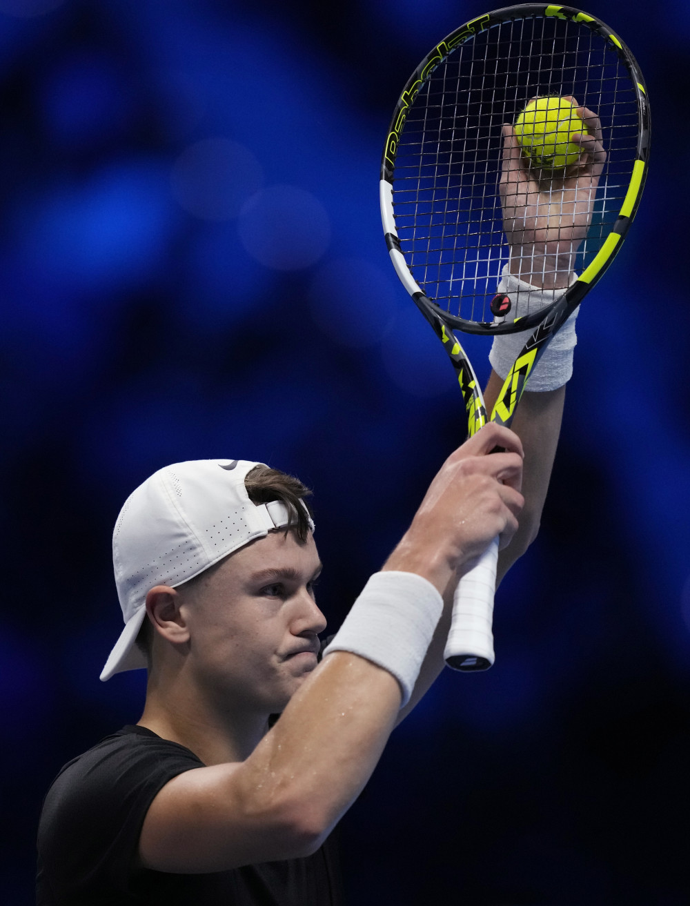 戴维斯杯轻取ATP总决赛,辛纳惊艳四座 戴维斯杯轻取ATP总决赛,辛纳惊艳四座